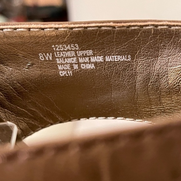 SOFFT Women's 8W Taupe Beige‎ Leather Snakeskin Pump Spool Heel Slip-On Sandals - Picture 6 of 14